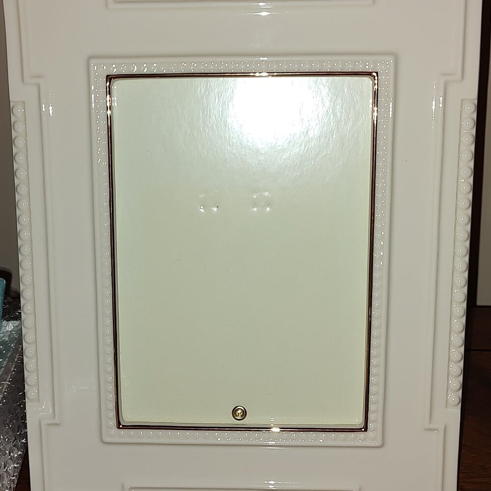 LENOX PICTURE FRAME IVORY PORCELAIN 8 X 10 HOLDS 4 1/2 X 6 1/2 PHOTO NEW IN BOX